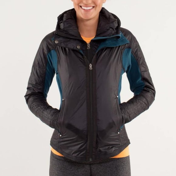 Lululemon Run and Bundle Fleece Jacket Zip Size 6 - Picture 4 of 4
